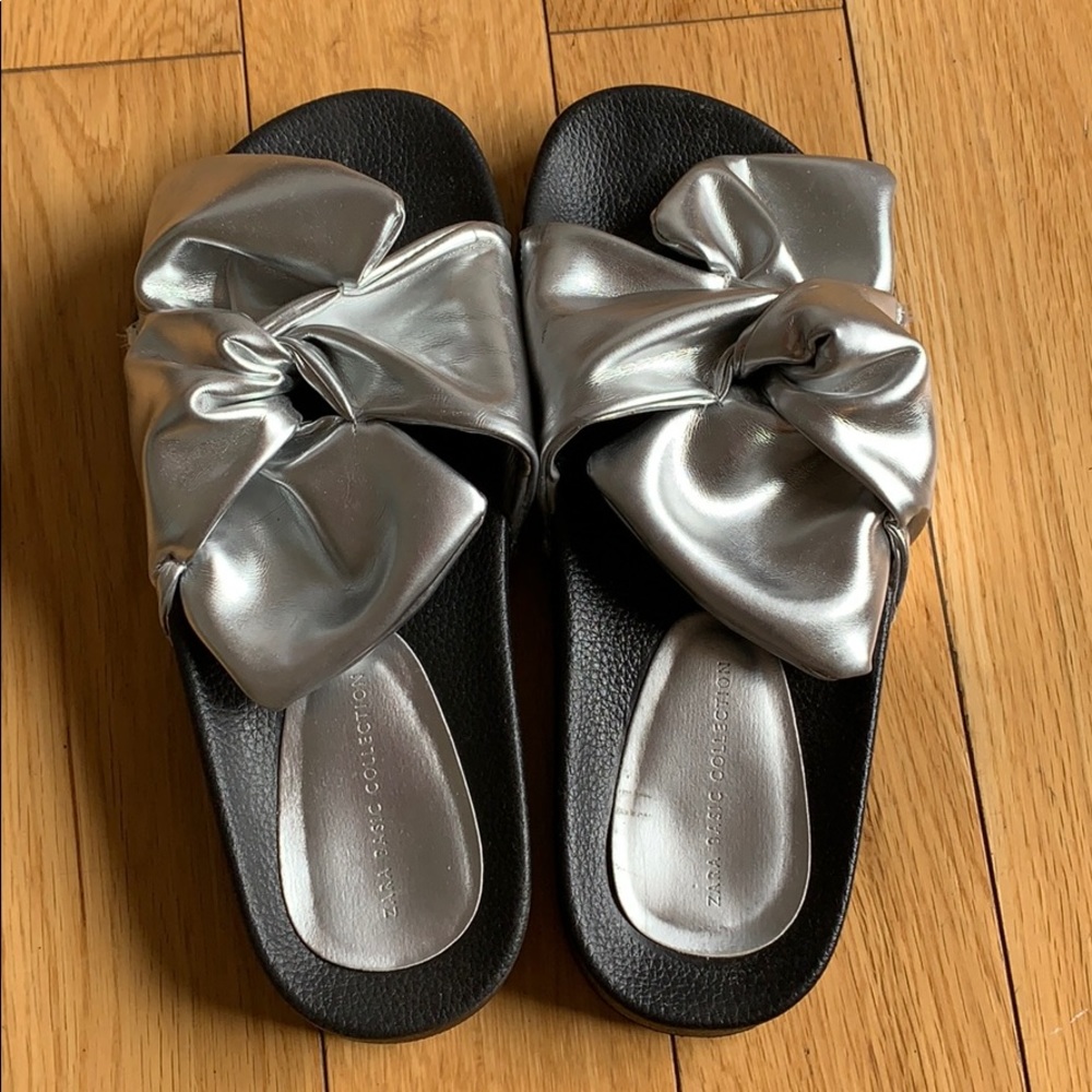 Zara Slides